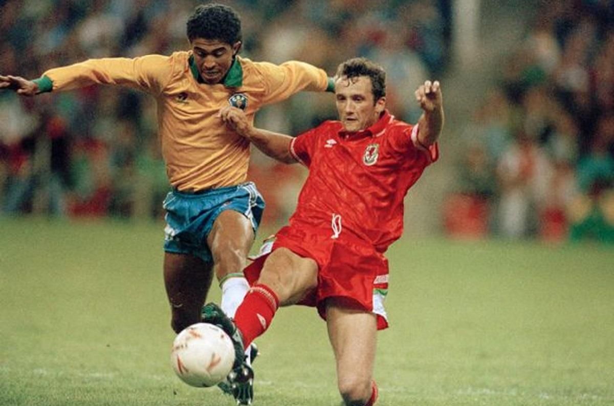 "Это не Евровидение" экс-игрок Уэльса призывает своих земляков не жалеть "сине-желтых" - 24 канал Спорт "Это не Евровидение" экс-игрок Уэльса призывает своих земляков не жалеть "сине-желтых" - 24 канал Спорт