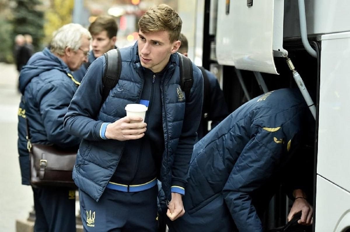 Було дуже важко виходити на поле у матчі з Шотландією, – Забарний про емоції під час гри - 24 канал Спорт Було дуже важко виходити на поле у матчі з Шотландією, – Забарний про емоції під час гри - 24 канал Спорт