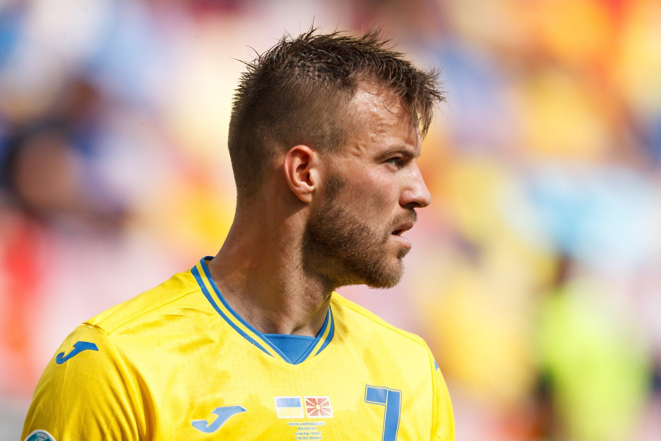 Лаос дав поборотись  відео спірного епізоду з падінням Ярмоленка у штрафному Уельсу - 24 канал Спорт