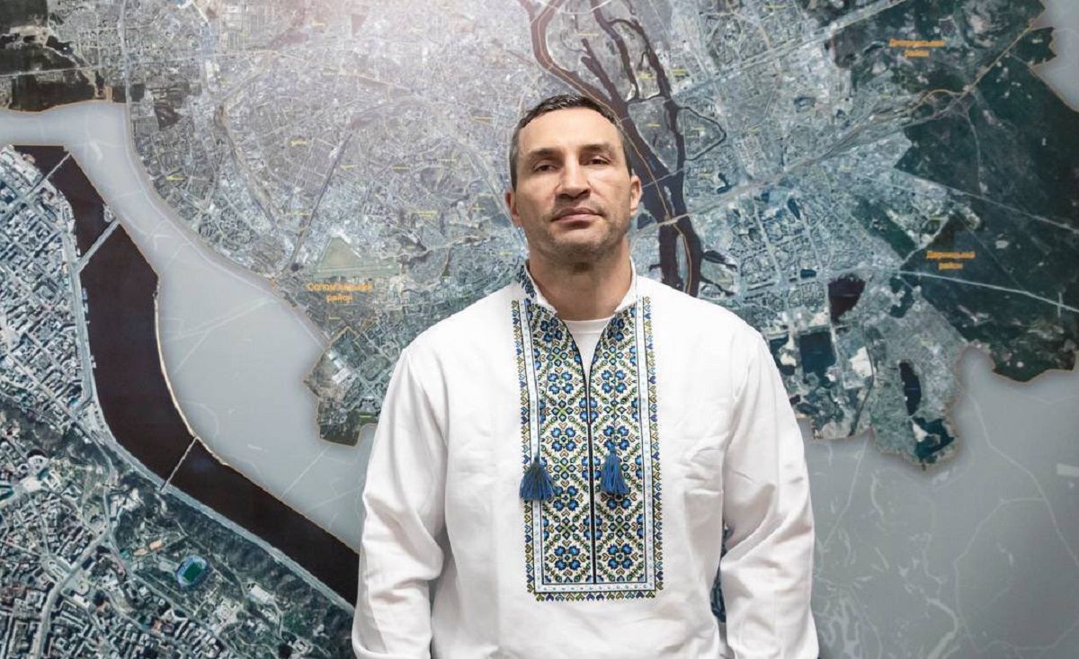 Володимира Кличка офіційно внесли до Зали слави ексбоксер виступив з емоційною промовою - 12 июня 2022 - 24 канал Спорт Володимира Кличка офіційно внесли до Зали слави ексбоксер виступив з емоційною промовою - 12 июня 2022 - 24 канал Спорт