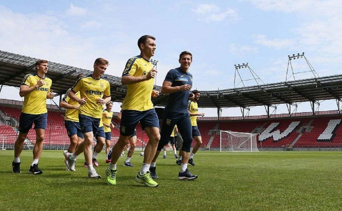 Збірна України запросила на тренування юних гравців Чорноморця, які вимушено залишили Одесу - 12 июня 2022 - 24 канал Спорт Збірна України запросила на тренування юних гравців Чорноморця, які вимушено залишили Одесу - 12 июня 2022 - 24 канал Спорт