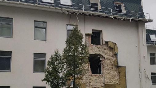 Окупанти вщент розбомбили спортивну базу  під Києвом: жахливі фото руйнувань