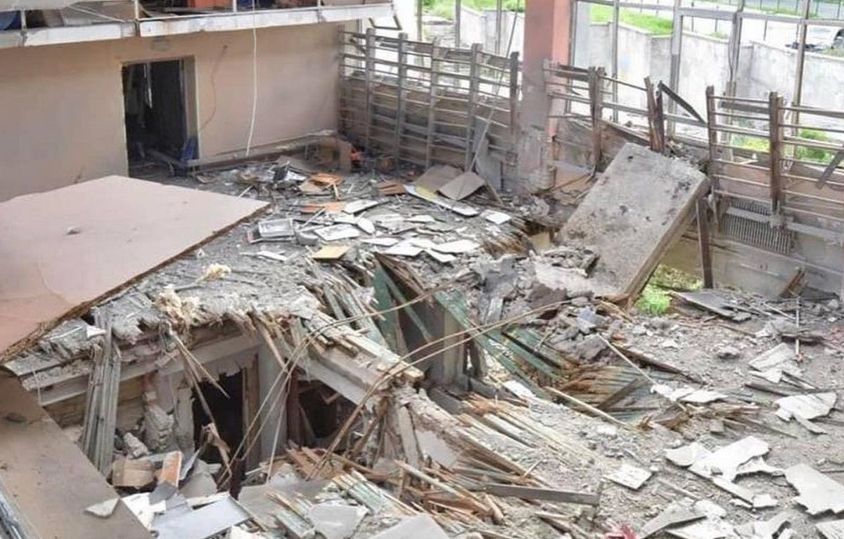 Українські шпажисти фехтують посеред руїн у Харкові вражаючи фото зі зруйнованого комплексу - 20 июня 2022 - 24 канал Спорт Українські шпажисти фехтують посеред руїн у Харкові вражаючи фото зі зруйнованого комплексу - 20 июня 2022 - 24 канал Спорт