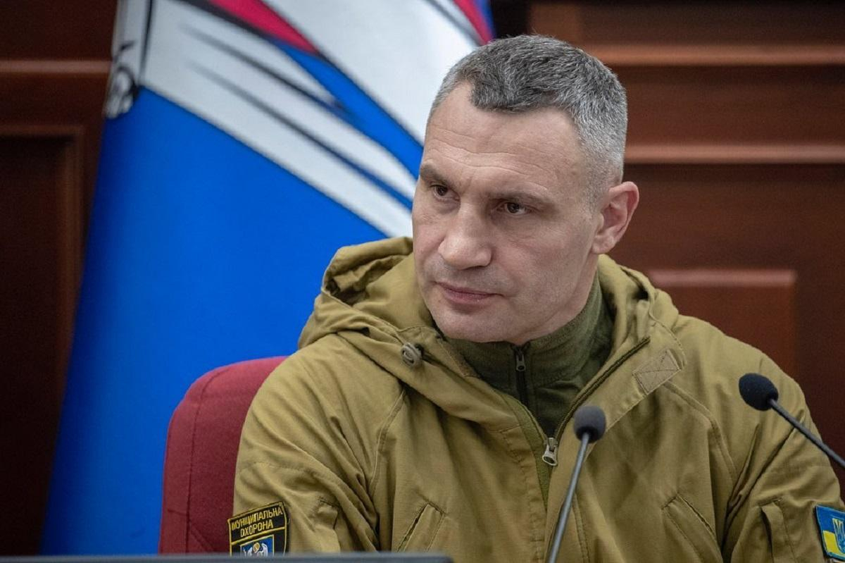 Участвует в величайшей битве своей жизни, – Льюис восторженный мужество Кличко - 24 канал Спорт Участвует в величайшей битве своей жизни, – Льюис восторженный мужество Кличко - 24 канал Спорт