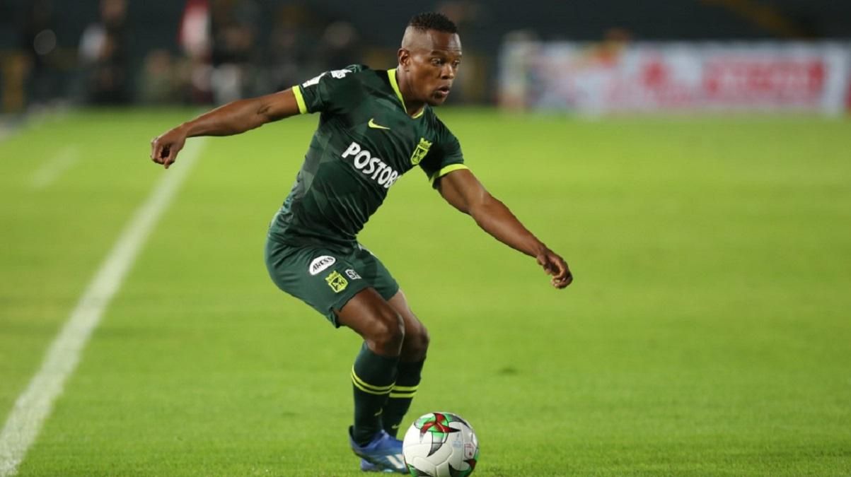 Захисник збірної Колумбії забив божевільний гол із власної частини поля неймовірне відео - 24 канал Спорт Захисник збірної Колумбії забив божевільний гол із власної частини поля неймовірне відео - 24 канал Спорт