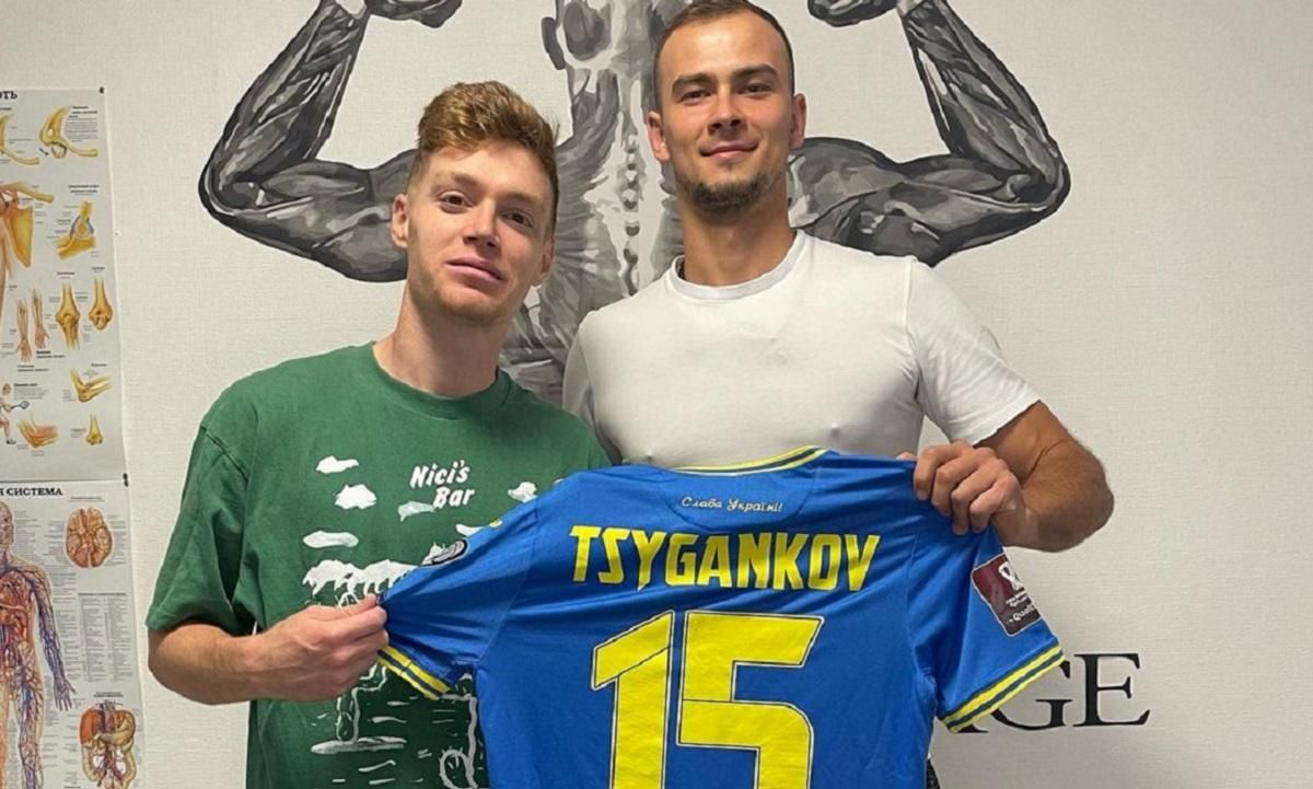 Виктор Цыганков поможет семье девочки, пострадавшей во время обстрела Киева Виктор Цыганков поможет семье девочки, пострадавшей во время обстрела Киева