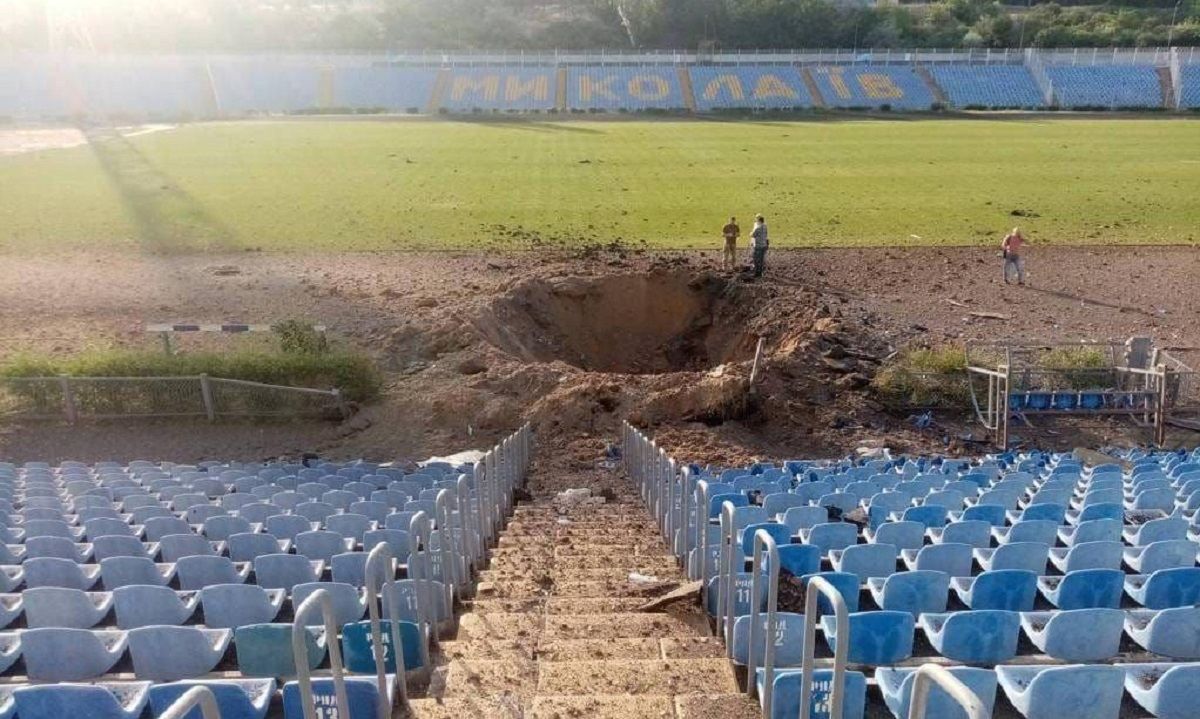 Російська ракета влучила у стадіон у Миколаєві відео пошкодженої арени - 28 июня 2022 - 24 канал Спорт Російська ракета влучила у стадіон у Миколаєві відео пошкодженої арени - 28 июня 2022 - 24 канал Спорт