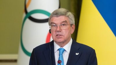 Позиция неизменна, – Бах заверил, что российских спортсменов не допустят к международным соревнованиям