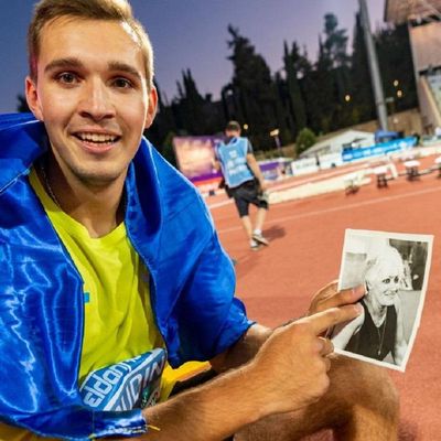 Український атлет зворушливо присвятив перемогу на ЧЄ U-18 своїй титулованій бабусі