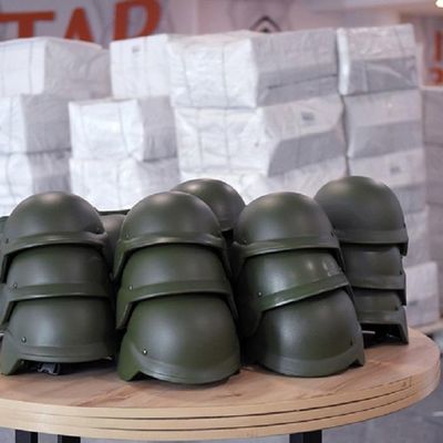 Шахтар передав солідну кількість касок на потреби МВС України