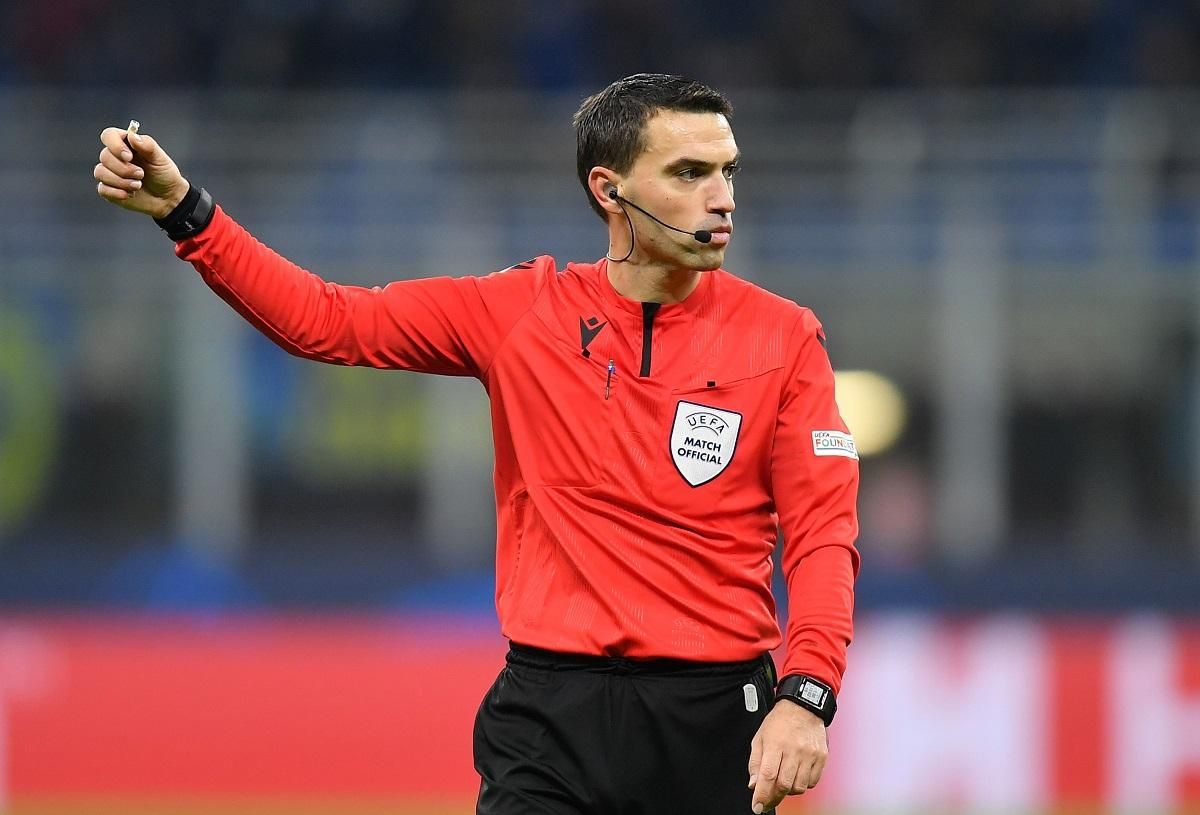 Овідіу Гацеган повернувся до суддівства після серцевого нападу - відео Овідіу Гацеган повернувся до суддівства після серцевого нападу - відео