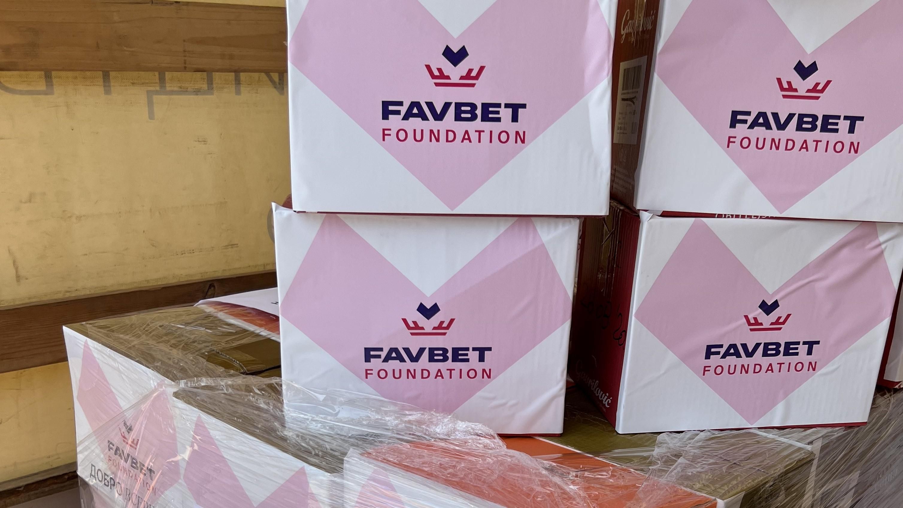 Favbet передав військовим комп’ютерну техніку на 730 тисяч гривень Favbet передав військовим комп’ютерну техніку на 730 тисяч гривень