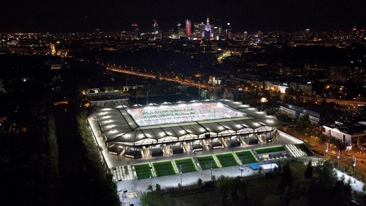 Вічні мандрівники: "Шахтар" зіграє вже на сьомому "домашньому" стадіоні в Лізі чемпіонів Вічні мандрівники: "Шахтар" зіграє вже на сьомому "домашньому" стадіоні в Лізі чемпіонів