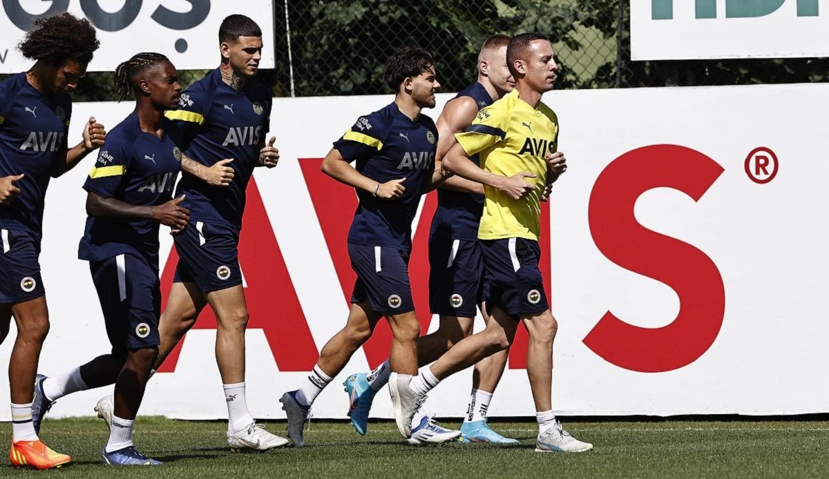 Динамо – Фенербахче – заявка турецкого клуба на матч Лиги чемпионов Динамо – Фенербахче – заявка турецкого клуба на матч Лиги чемпионов