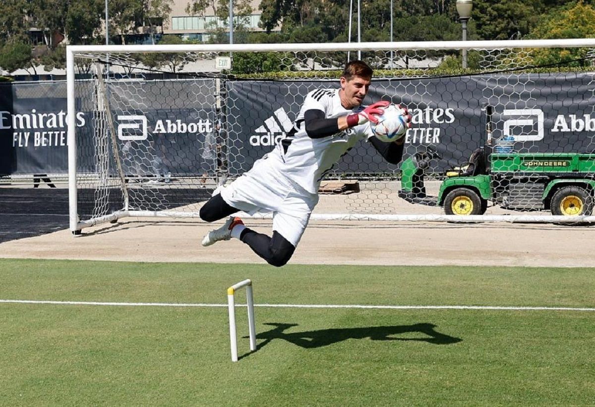 Тібо Куртуа показав клас на тренуванні Реала Тібо Куртуа показав клас на тренуванні Реала