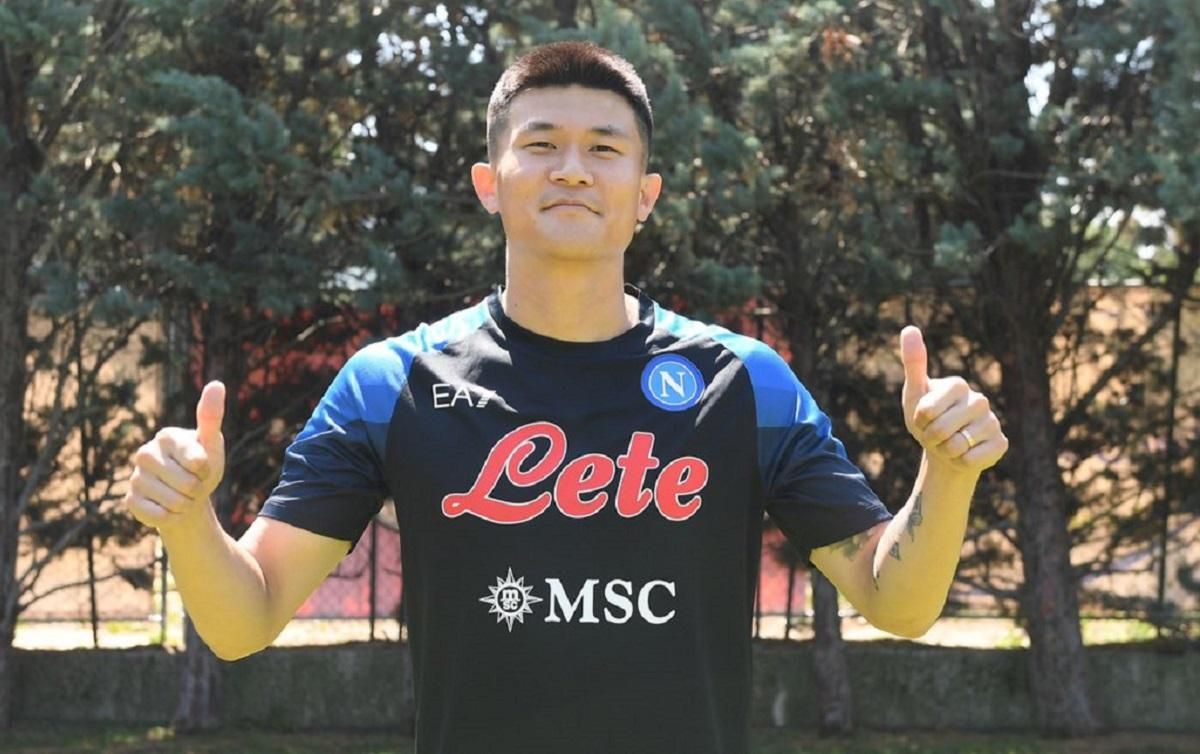 Ким Мин Чже – игрок Наполи Ким Мин Чже – игрок Наполи
