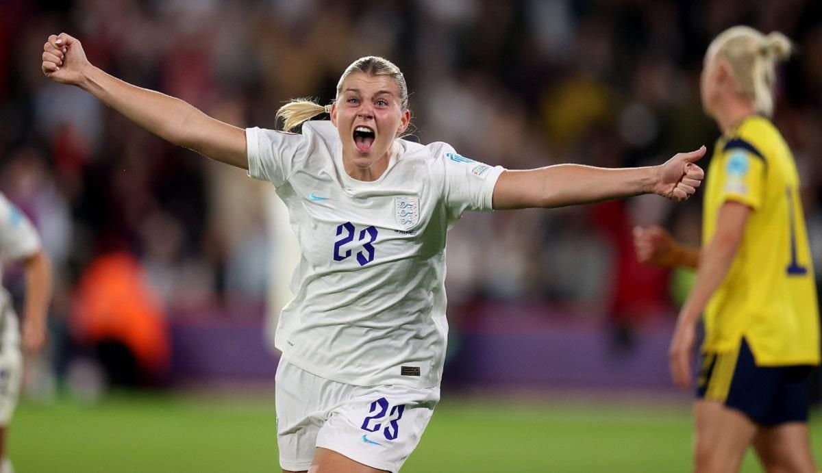 Жіноче Євро-2022 - неймовірний гол п'яткою у матчі Англія – Швеція