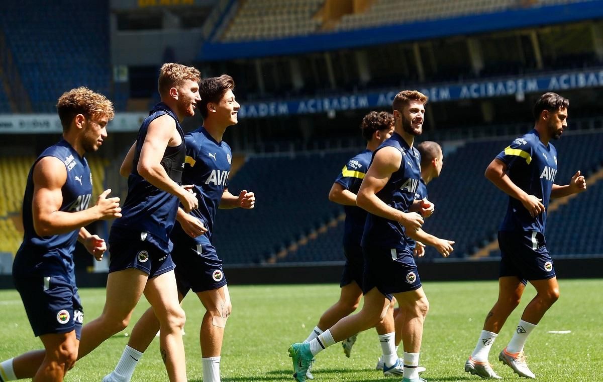 Фанати Фенербахче атакували соцмережі Динамо Фанати Фенербахче атакували соцмережі Динамо