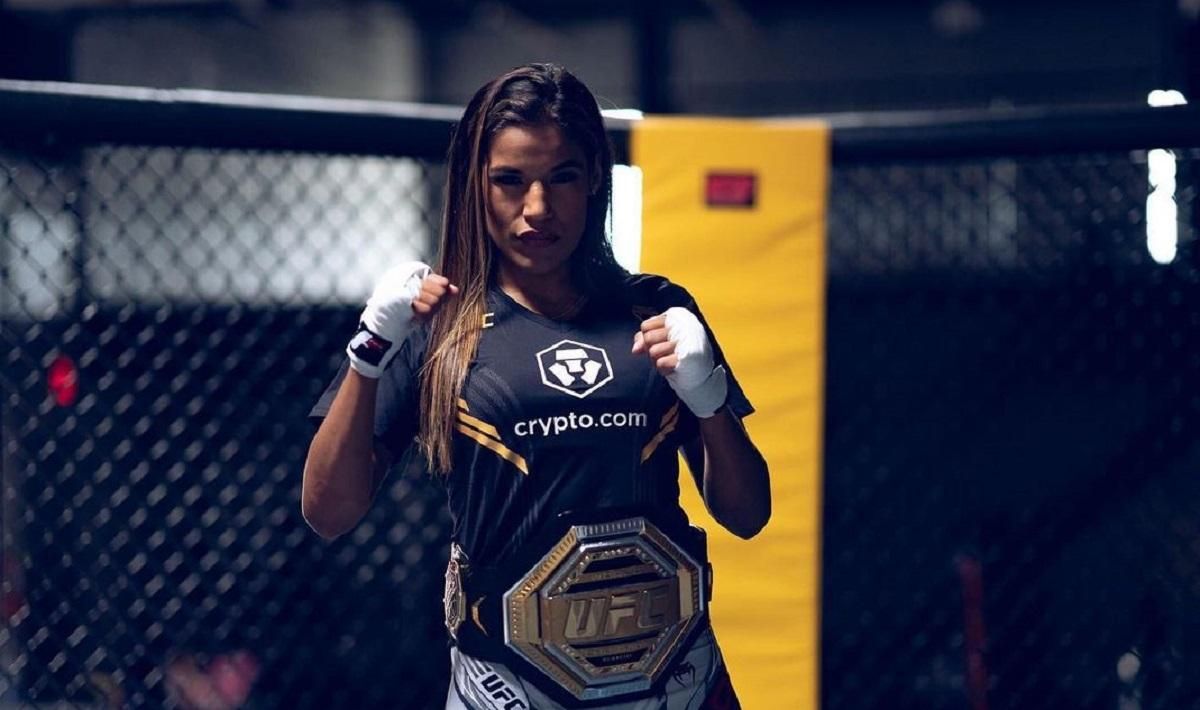 Пенья потеряла кусок лба после боя с Нуньес Пенья потеряла кусок лба после боя с Нуньес