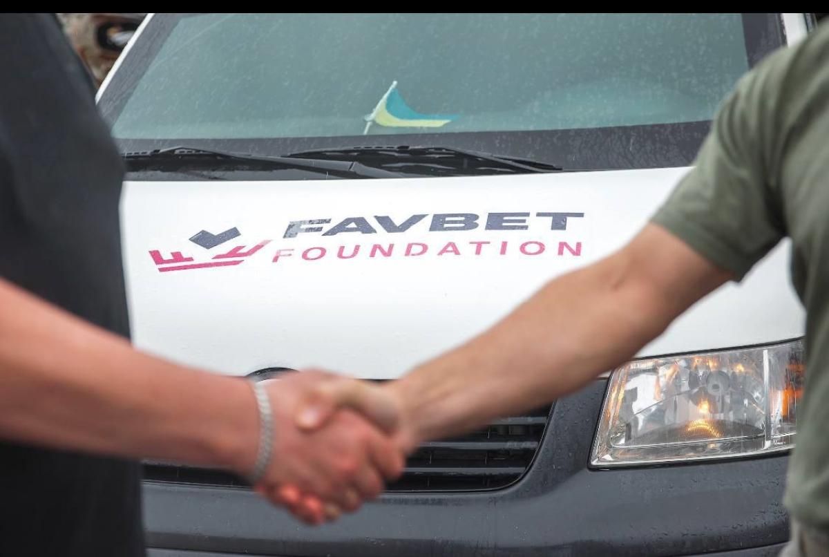 Favbet Foundation допоміг евакуювати 537 мешканців з окупованих територій Favbet Foundation допоміг евакуювати 537 мешканців з окупованих територій