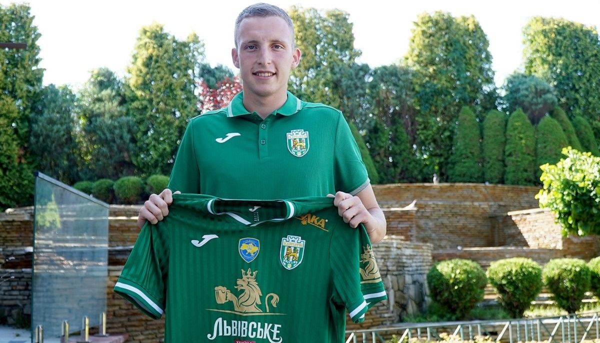 Юрий Тлумак – игрок Карпат Юрий Тлумак – игрок Карпат