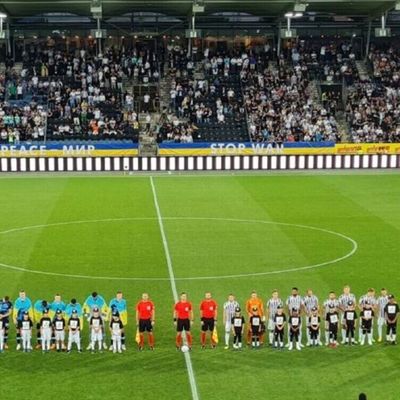 Во время матча с участием Динамо в Австрии стадион скандировал "ВСУ": захватывающее видео