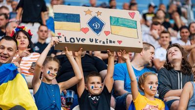 Фанам Динамо заборонили вивішати банер на матчі ЛЧ на підтримку полонених бійців із "Азовсталі"