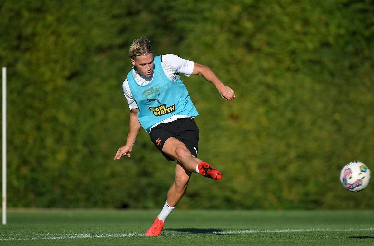 Мудрик остается в Шахтере – руководство клуба не отпустило футболиста Мудрик остается в Шахтере – руководство клуба не отпустило футболиста