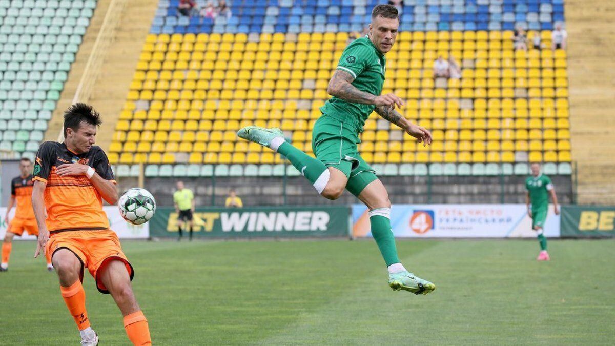 Колишній футболіст львівських Карпат перебрався до клубу скандального російського блогера Колишній футболіст львівських Карпат перебрався до клубу скандального російського блогера