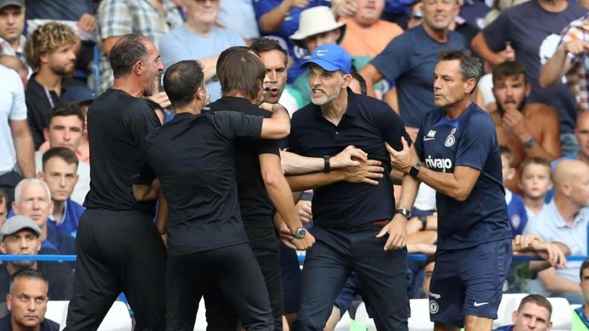 Тухель та Конте влаштували сутичку на полі Тухель та Конте влаштували сутичку на полі