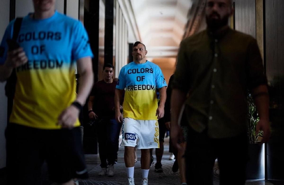 Усик прокомментировал решение выкупить права на трансляцию реванша Усик прокомментировал решение выкупить права на трансляцию реванша