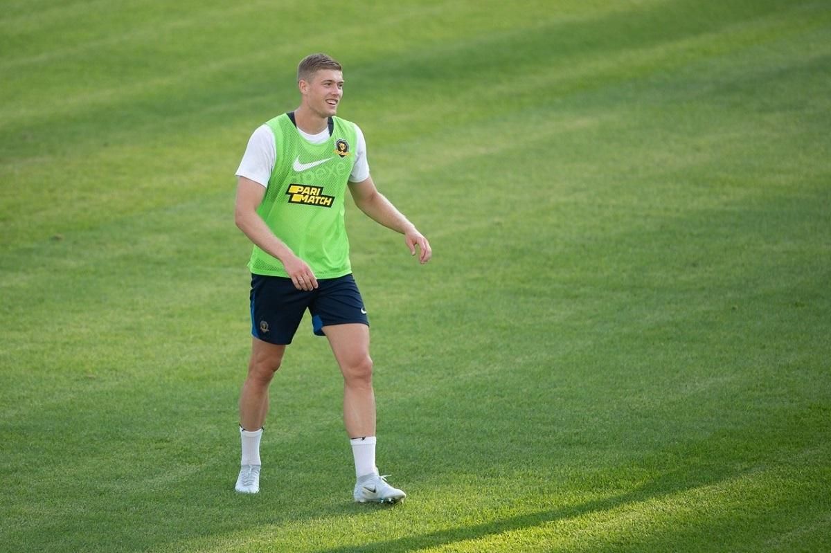 Артем Довбик Артем Довбик