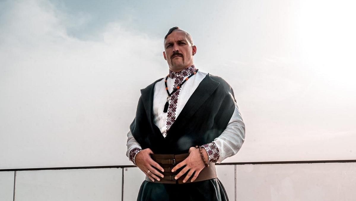 Усик – Джошуа 2 – украинец готовится к церемонии взвешивания Усик – Джошуа 2 – украинец готовится к церемонии взвешивания