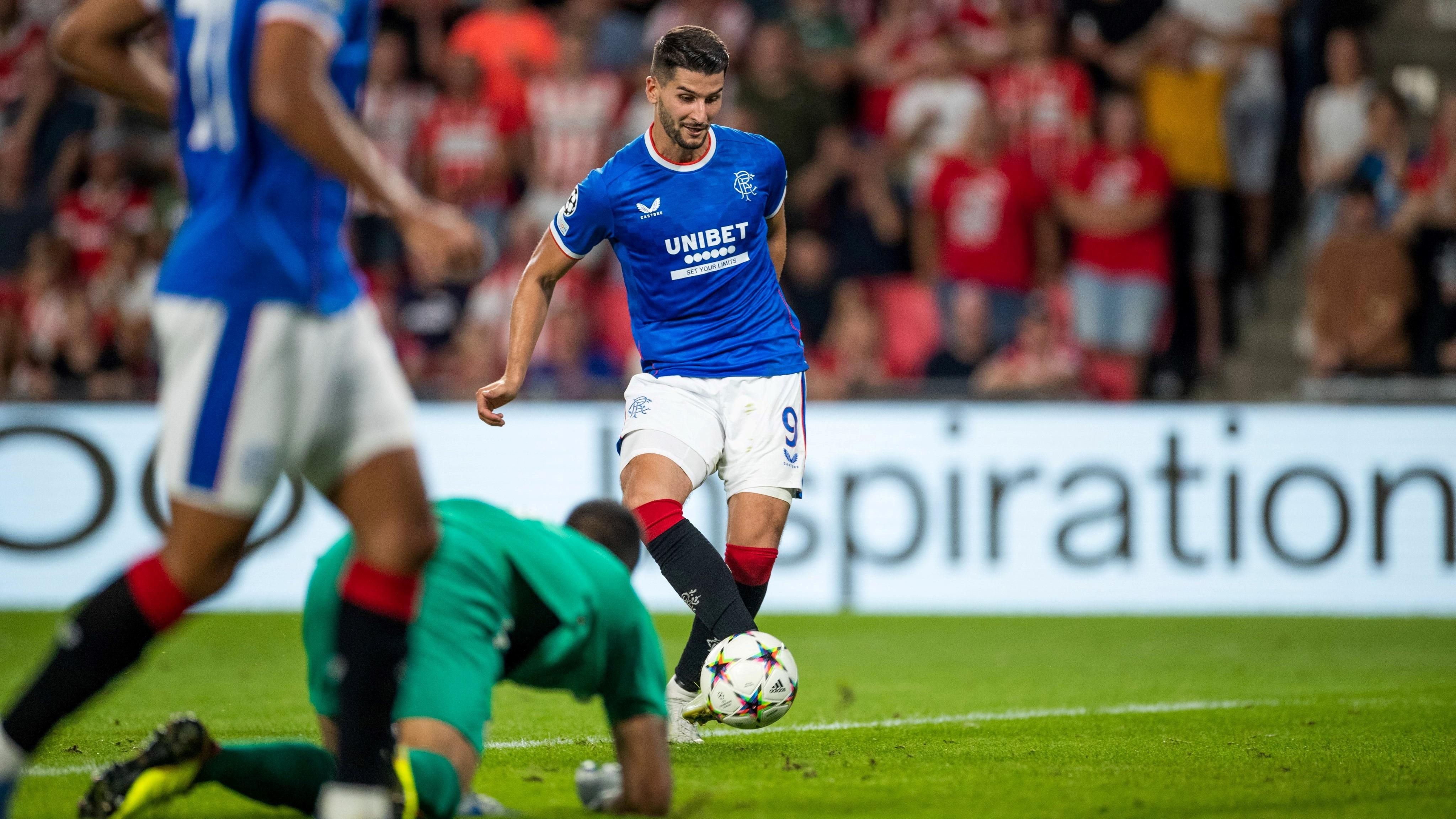 Курйозний гол приніс перемогу Рейнджерс та вивів Динамо в перший кошик Ліги Європи: відео Курйозний гол приніс перемогу Рейнджерс та вивів Динамо в перший кошик Ліги Європи: відео