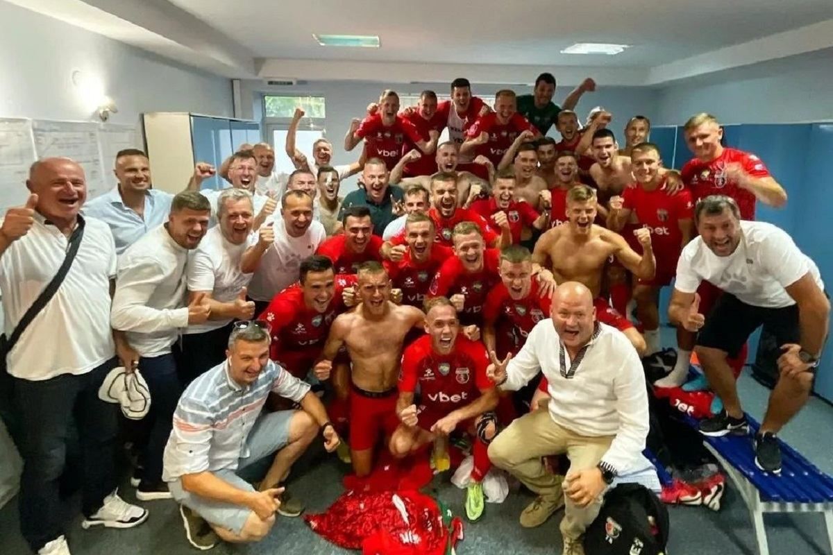 Друга поспіль поразка Ворскла поступилася Вересу у 2-му турі УПЛ - 24 канал Спорт Друга поспіль поразка Ворскла поступилася Вересу у 2-му турі УПЛ - 24 канал Спорт