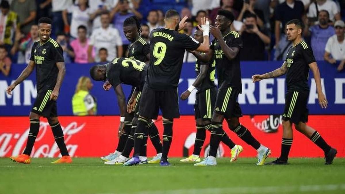 Як Бензема забив гол у ворота польового гравця на 90+10 хвилині матчу в Барселоні: відео Як Бензема забив гол у ворота польового гравця на 90+10 хвилині матчу в Барселоні: відео