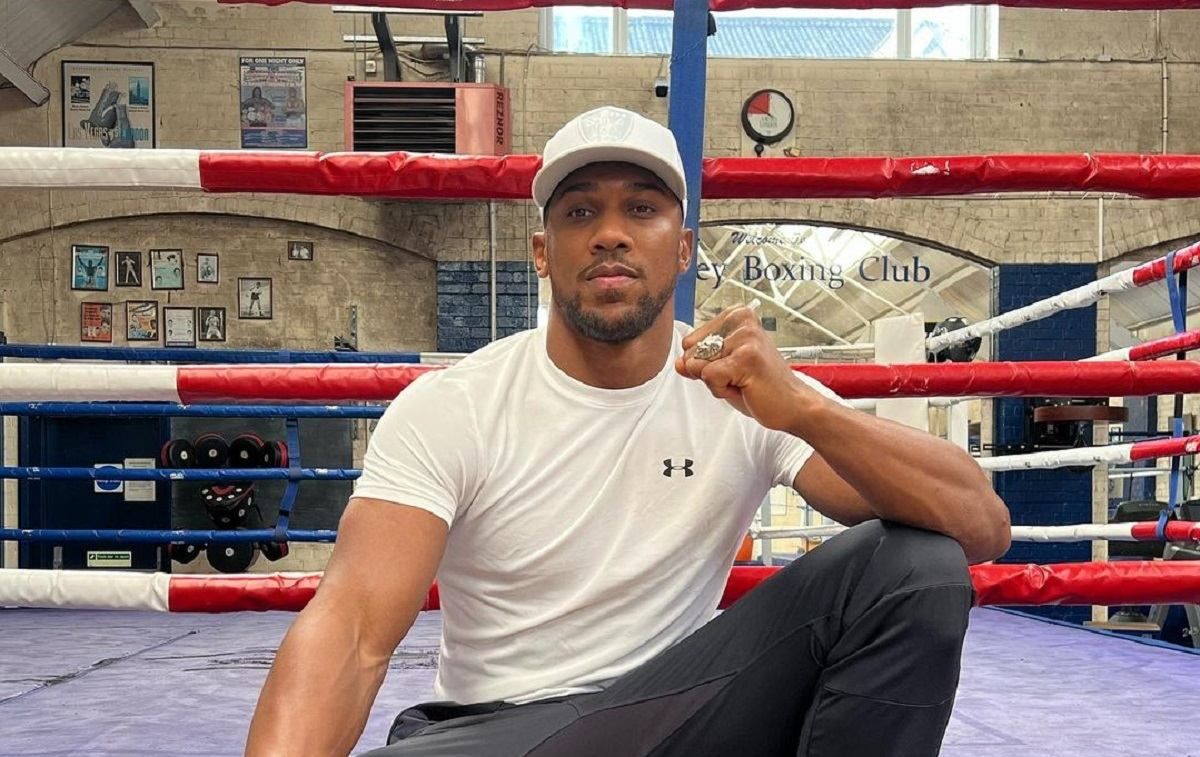 Энтони Джошуа – закончит ли боксер карьеру после поражения от Усика Энтони Джошуа – закончит ли боксер карьеру после поражения от Усика