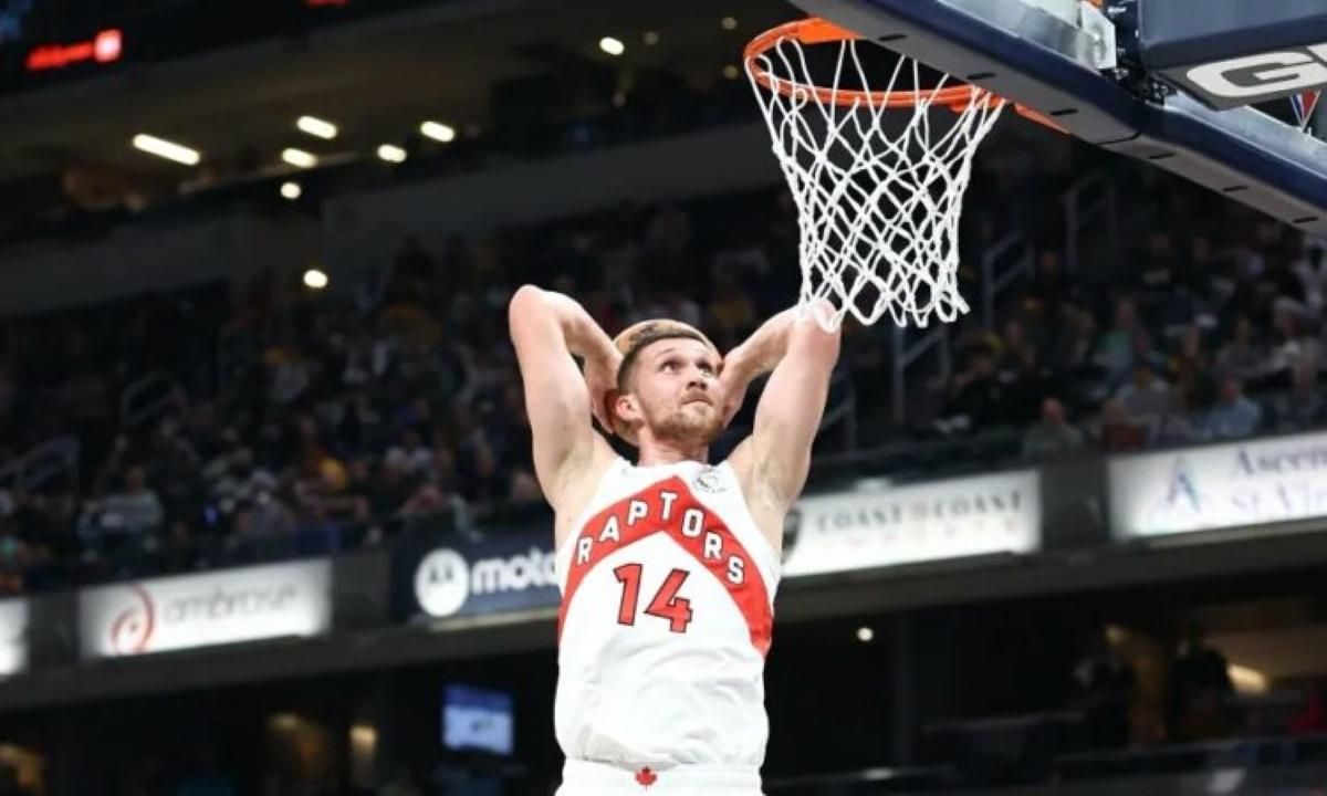 Игрок сборной Украины остался без клуба в НБА Игрок сборной Украины остался без клуба в НБА