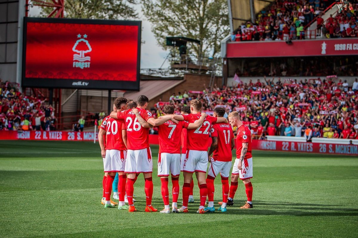 Фанати Ноттінгем Фореста звернулись до суперника Фанати Ноттінгем Фореста звернулись до суперника