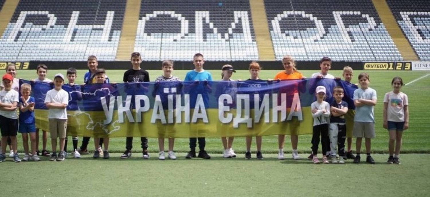 Чорноморець оновив трибуну Чорноморець оновив трибуну