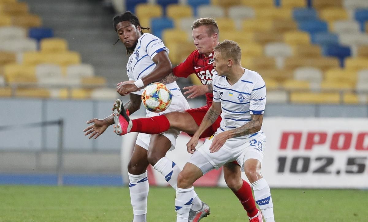 Лише Динамо вдавалось обіграти АЗ Лише Динамо вдавалось обіграти АЗ