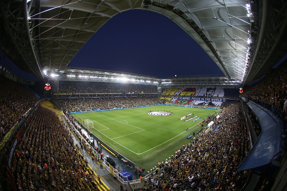 Вацко раскритиковал УАФ из-за отсутствия реакции по поводу болельщиков Фенербахче - 24 канал Спорт Вацко раскритиковал УАФ из-за отсутствия реакции по поводу болельщиков Фенербахче - 24 канал Спорт