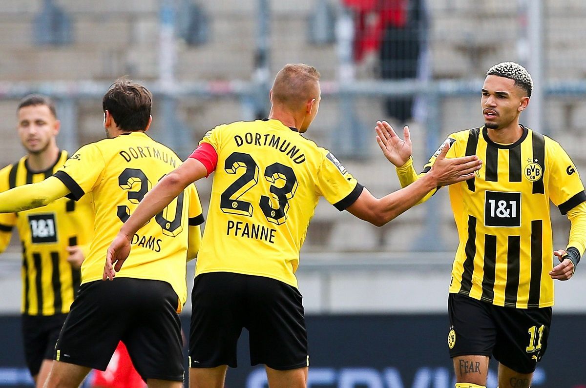 Сенсационное поражение Баварии, победа Боруссии Д в рурском дерби результаты 7 тура Бундеслиги - 24 канал Спорт Сенсационное поражение Баварии, победа Боруссии Д в рурском дерби результаты 7 тура Бундеслиги - 24 канал Спорт