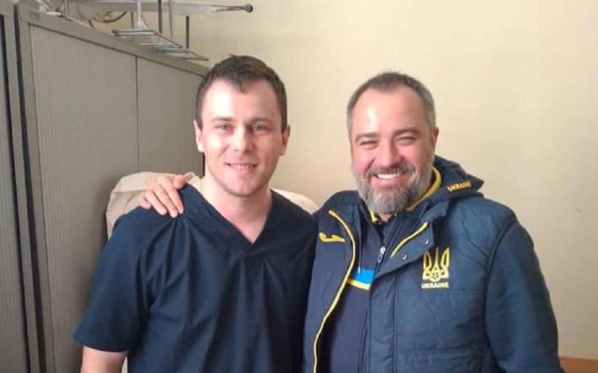 З російського полону звільнили футбольного арбітра та лікаря Кубряка - 24 канал Спорт З російського полону звільнили футбольного арбітра та лікаря Кубряка - 24 канал Спорт