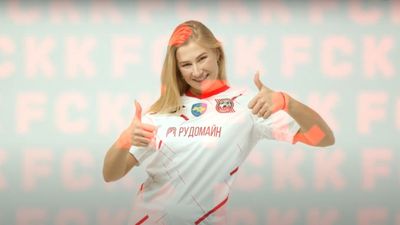 Акторка "Жіночого Кварталу" стала футболісткою Кривбасу