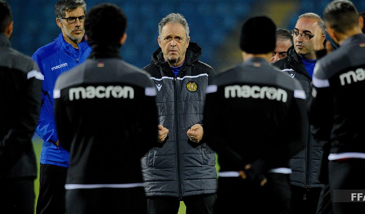 Хоакін Капаррос Хоакін Капаррос