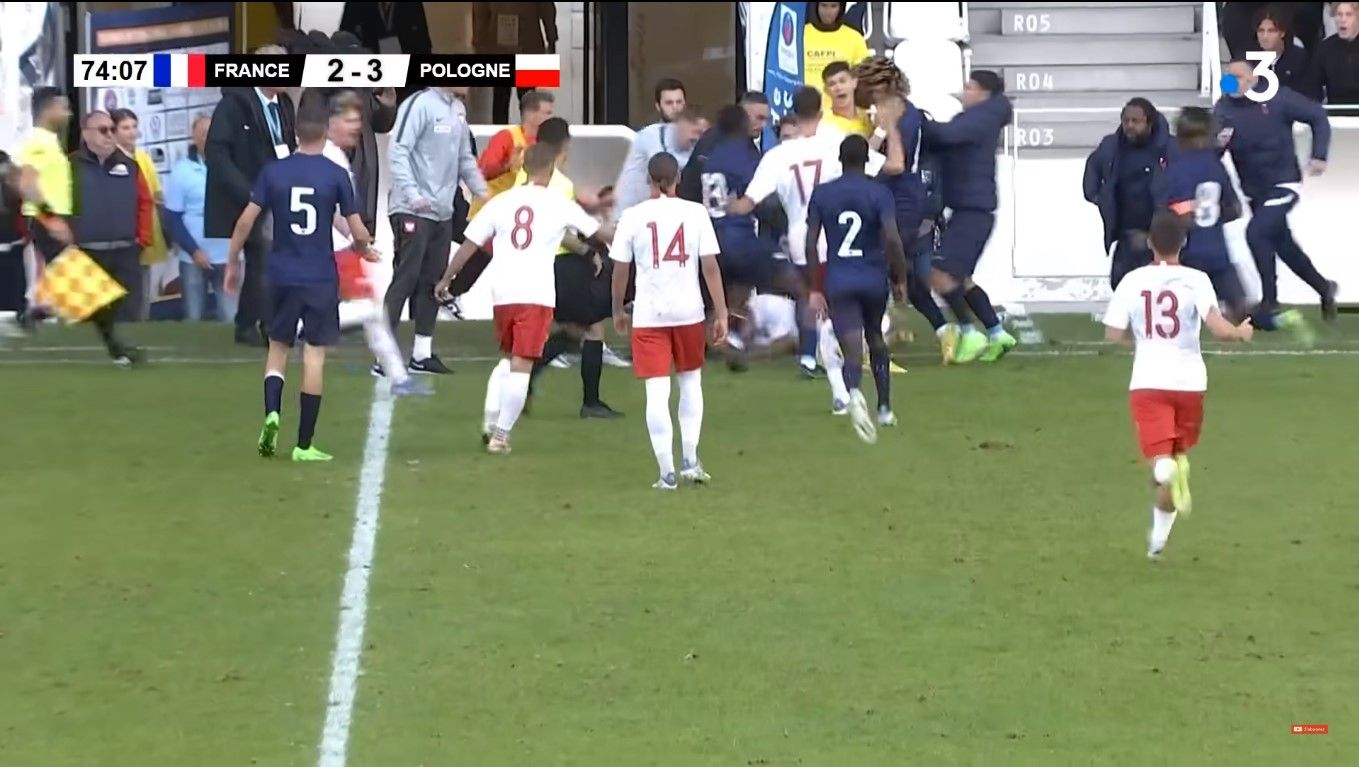 Бійка на матчі Франція U-18 – Польща U-18