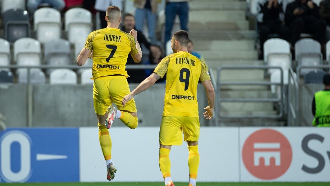 Артем Довбик забив Вадуцу Артем Довбик забив Вадуцу