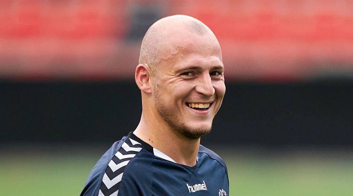 Колос – Інгулець – коментатор матчу сплутав Алієва із Зозулею – відео ляпу Колос – Інгулець – коментатор матчу сплутав Алієва із Зозулею – відео ляпу