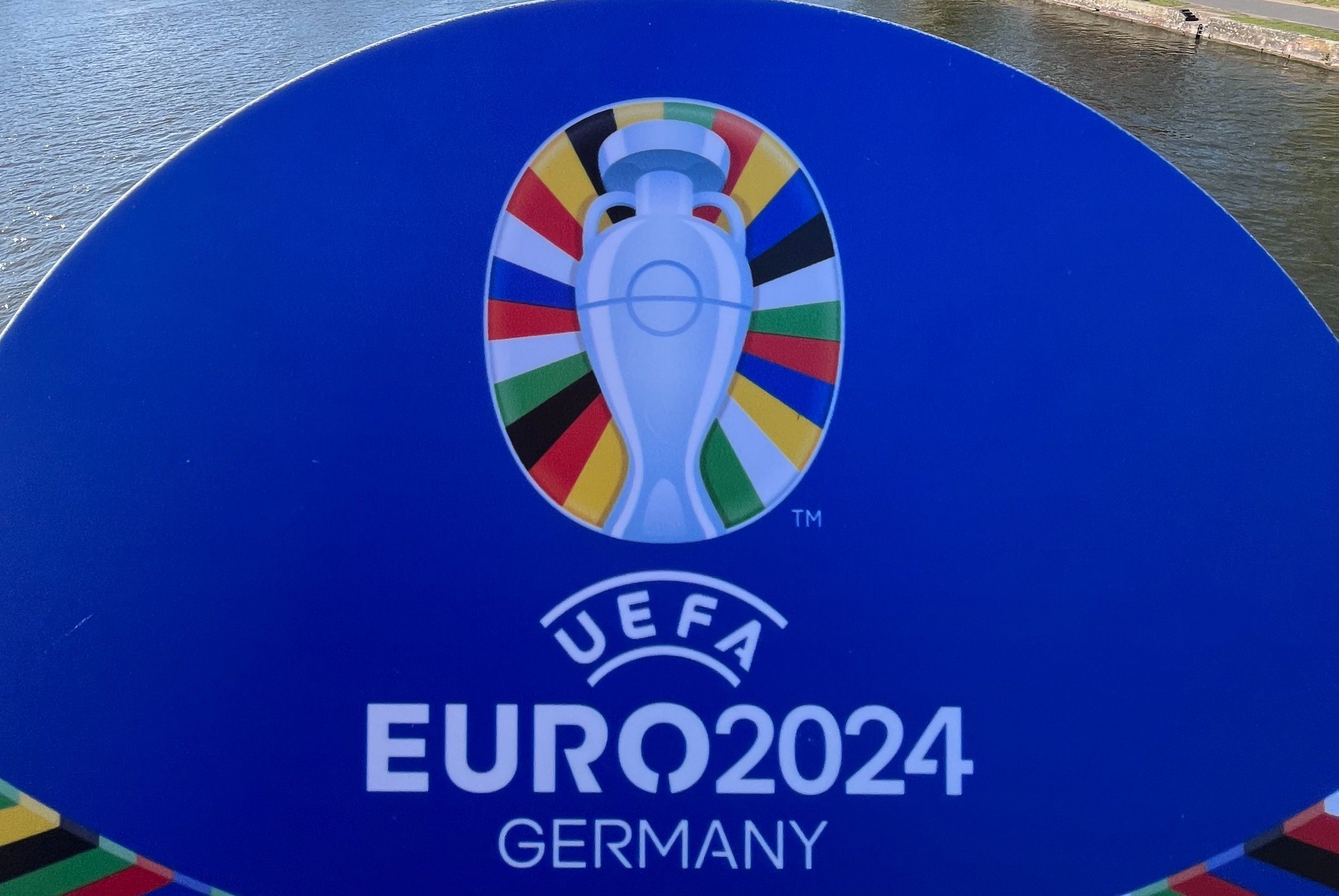 На пути в Германию: полный состав групп квалификации Евро-2024
